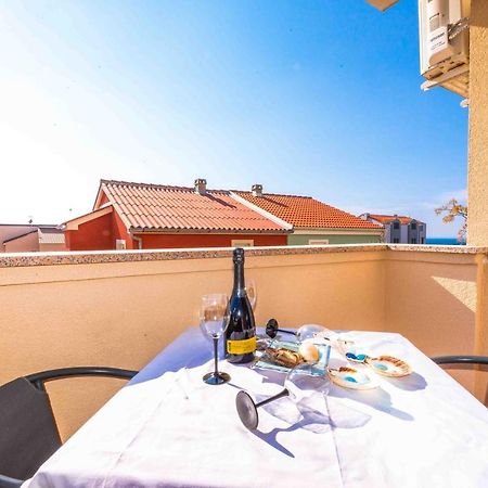 Apartment Hannah Novalja Zewnętrze zdjęcie